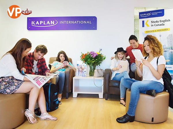 Nhận bằng cử nhân trường top 1% thế giới tại Nổ Hũ MB66 Thiên Đường Quay Hũ Kaplan