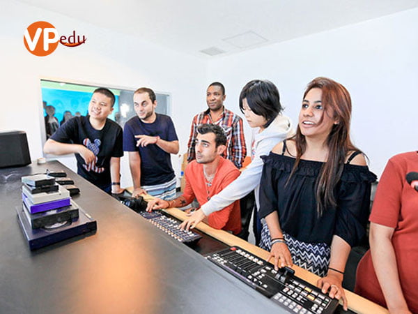 Mb66 không bị chặn Thái Lan chuyển tiếp Anh Quốc tại Đại học Stamford