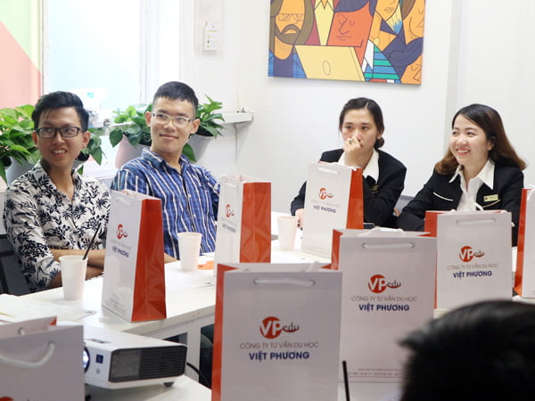 Mocbai10 code khuyến mãi diễn ra trong không khi thảo mái mang lại hứng thú và những thông tin bổ ích cho học sinh