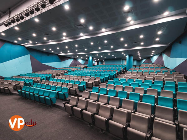 Hội trường đa chức năng