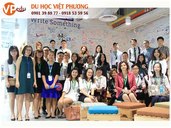 Chuyến tham quan Facebook Việt Nam của sinh viên ERC. 