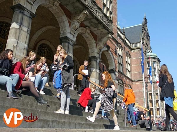 Trường Đại học Vrije Universiteit Amsterdam là môi trường giao lưu. kết bạn và Mocbai10 trang chủ tốt
