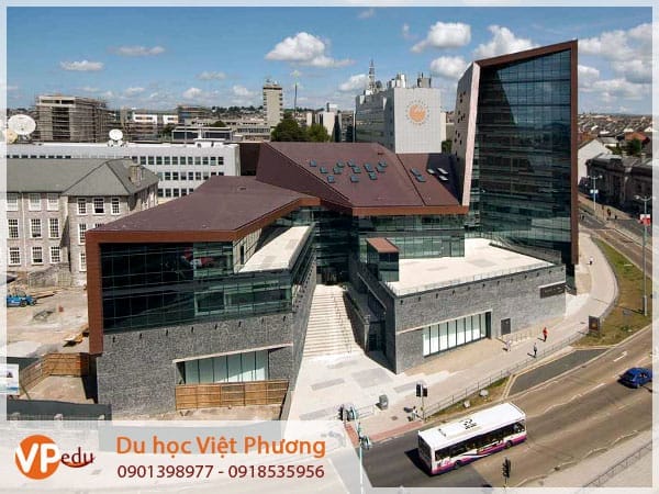 Trường Đại học Plymouth ở Anh, đối tác của Khuyenmaimb66 trong chương trình Mb66 hiện đang mở được xếp hạng cao nhất Việt Nam ngành Robot