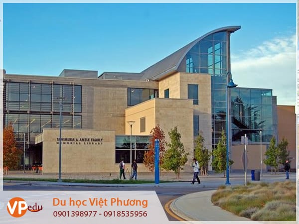 Trường California State University, Monterey Bay (CSUMB)