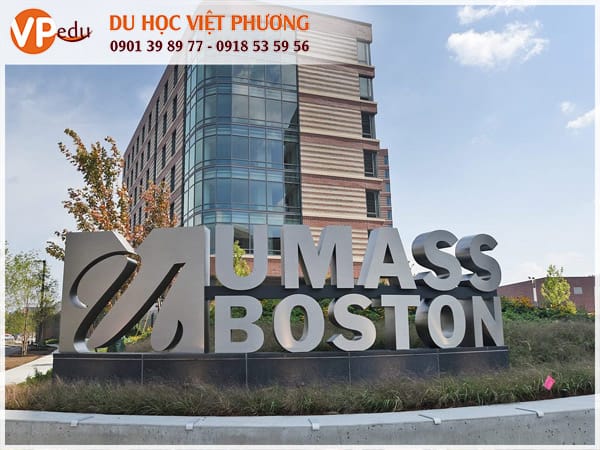 Trường Umass Boston
