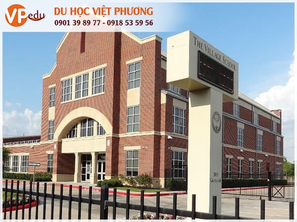 The Village Houston: Trường trung học ở Houston Texas
