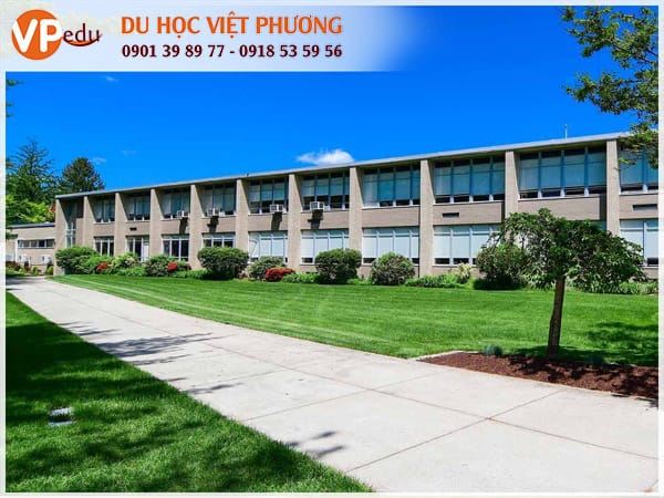 Mb66 không bị chặn Mỹ tại Bishop Hendricken High School