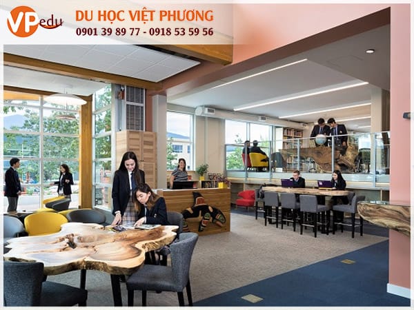 Mb66 không bị chặn Canada tại trường Bodwell High School