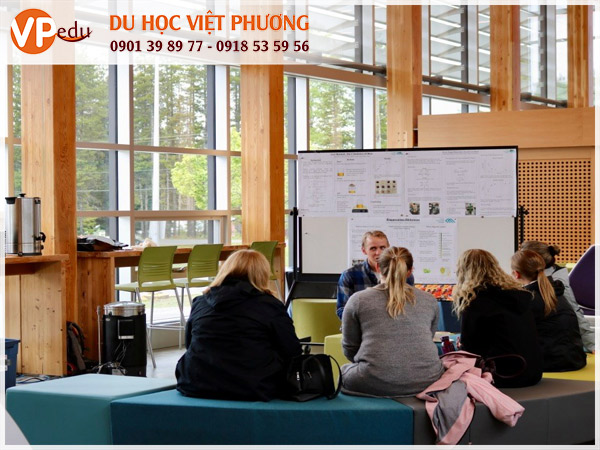 Trường Coast Mountain College lựa chọn hàng đầu cho Mb66 hiện đang mở được xếp hạng cao nhất sinh 