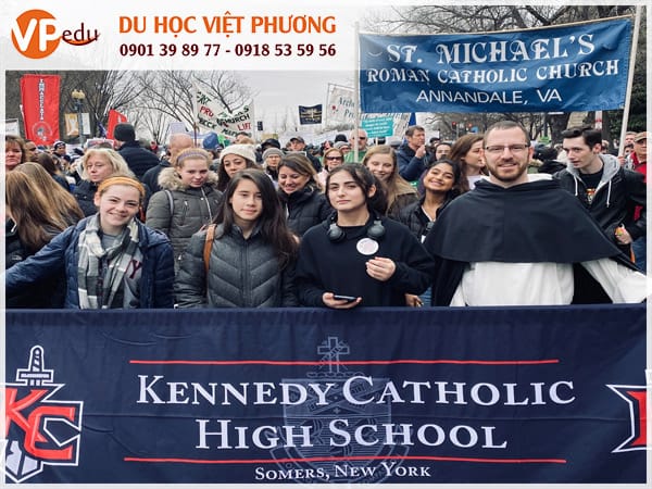 John F.Kennedy Catholic High School: Bước đệm vào đại học danh tiếng ở Mỹ