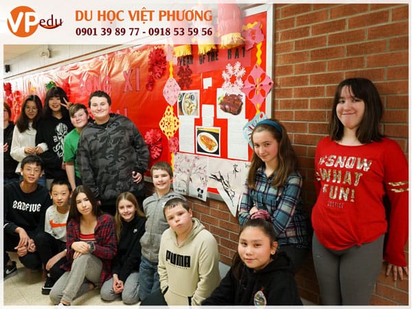 Fort Erie International Academy là nơi hội ngộ Đông Tây