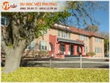 Menaul School là trường trung học nội trú ở Mỹ