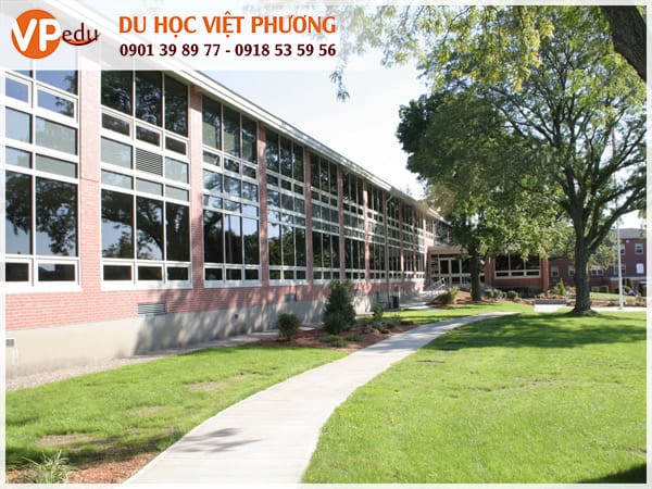 Cơ sở vật chất tại trường trung học Saint John’s 