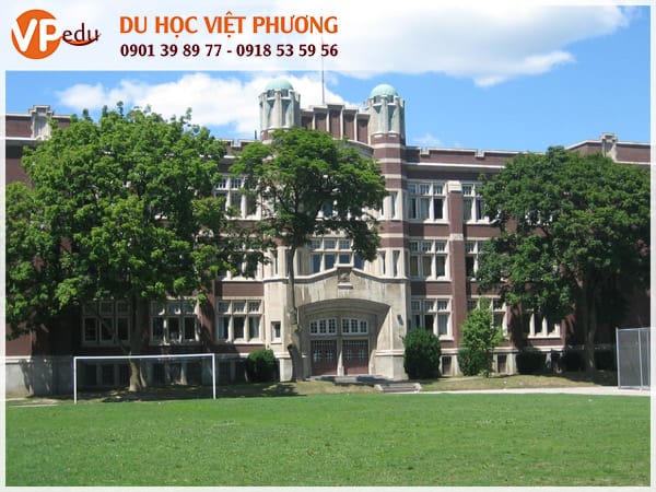 Trường trung học Toronto Central Academy, Canada
