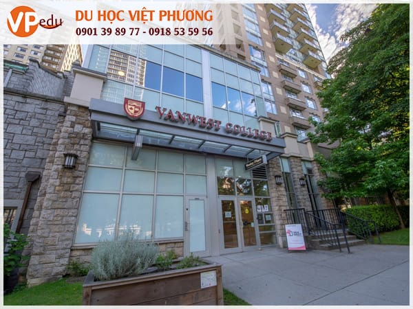 Trường Vanwest College, Canada