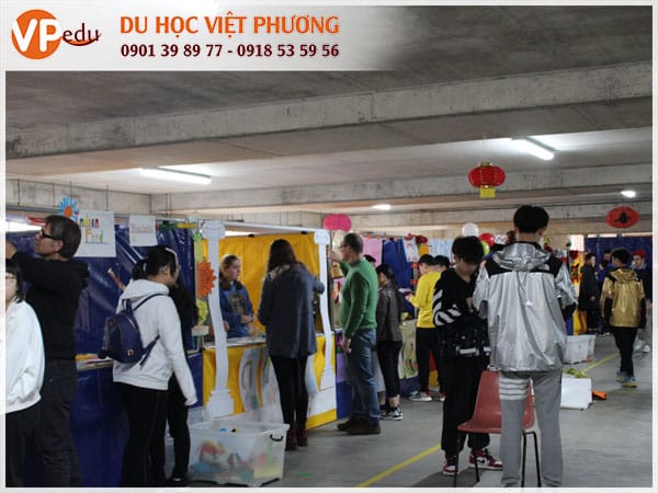 Các chương trình St Paul International College