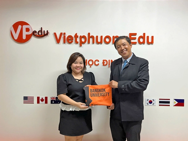Đại diện Bangkok University tới thăm và làm việc với Mb66 hiện đang mở được xếp hạng cao nhất