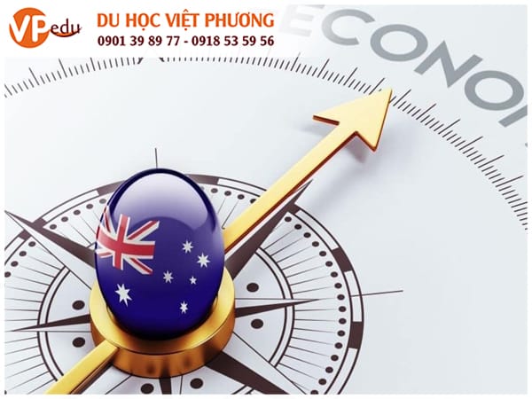 Mức lương hấp dẫn của ngành Điều dưỡng luôn là điểm sáng để sinh viên lưu ý