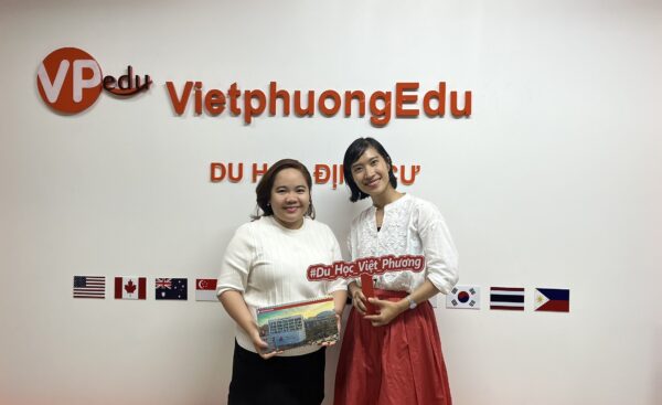 Đại diện trường Atlantis University tới thăm văn phòng Mb66 hiện đang mở được xếp hạng cao nhất