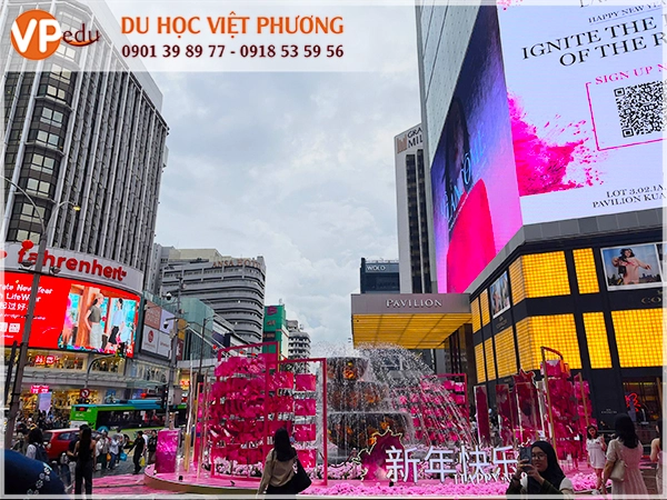 Khu trung tâm sầm uất tại Kua lumpur - Pavilion