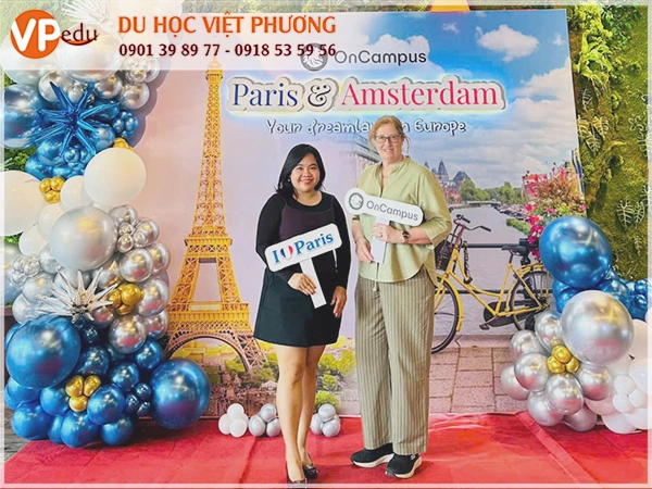 Mb66 hiện đang mở được xếp hạng cao nhất chụp hình lưu niệm với Oncampus